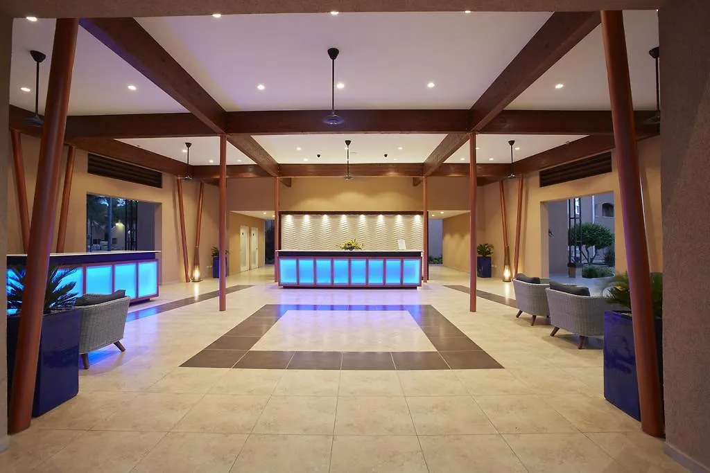 Divi Dutch Village Beach Resort شاطئ بالم