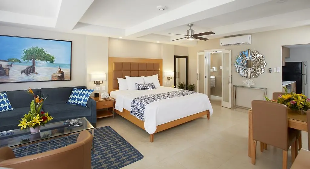Divi Dutch Village Beach Resort شاطئ بالم